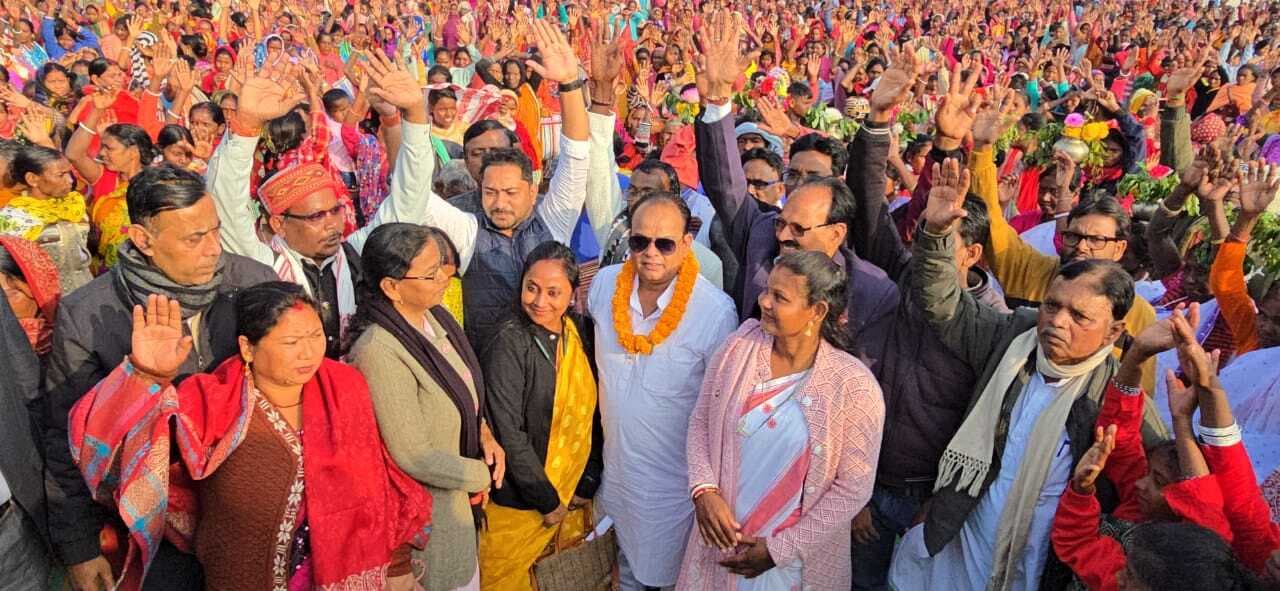 आदिवासी समाज को सशक्त बनाने के लिए करता रहूंगा काम : मंत्री आदिवासी समाज को सशक्त बनाने के लिए करता रहूंगा काम : मंत्री