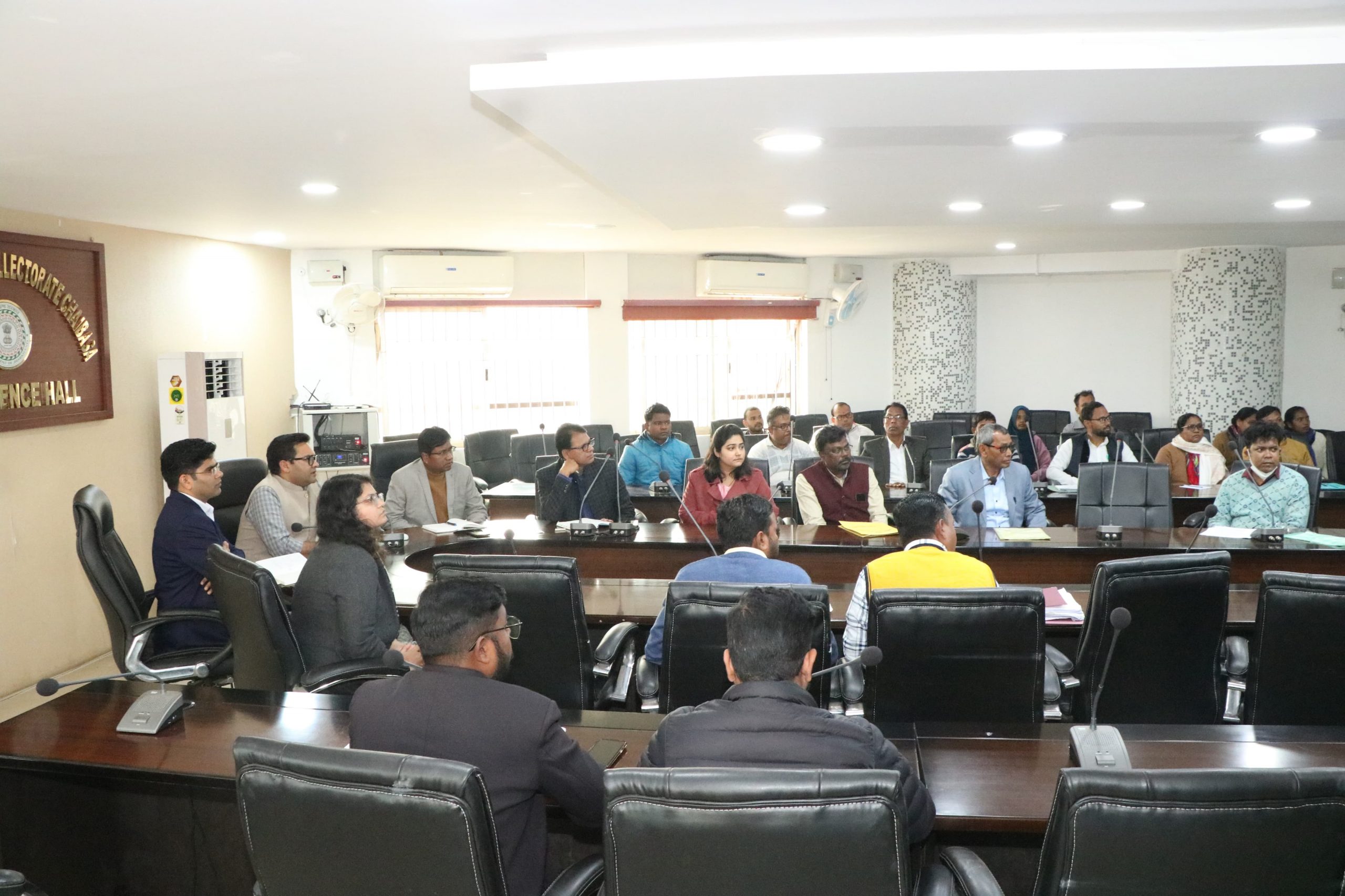 Chaibasa News : आयुष्मान भारत से इलाज व दावों की जांच करेगी टीम