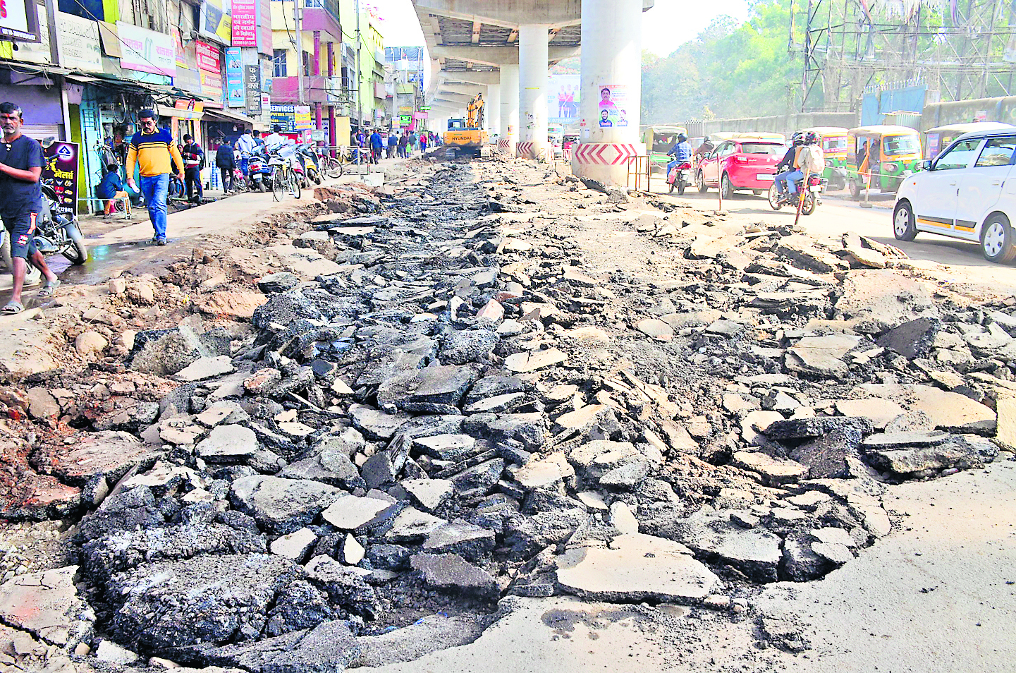 Ranchi News: जाम से कराह रहा रातू रोड, धूल से सांस लेना दूभर