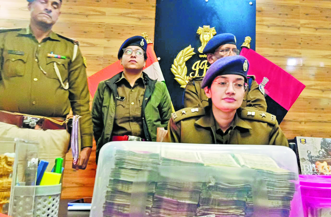 35 लाख ले भागने वाला स्टाफ धराया