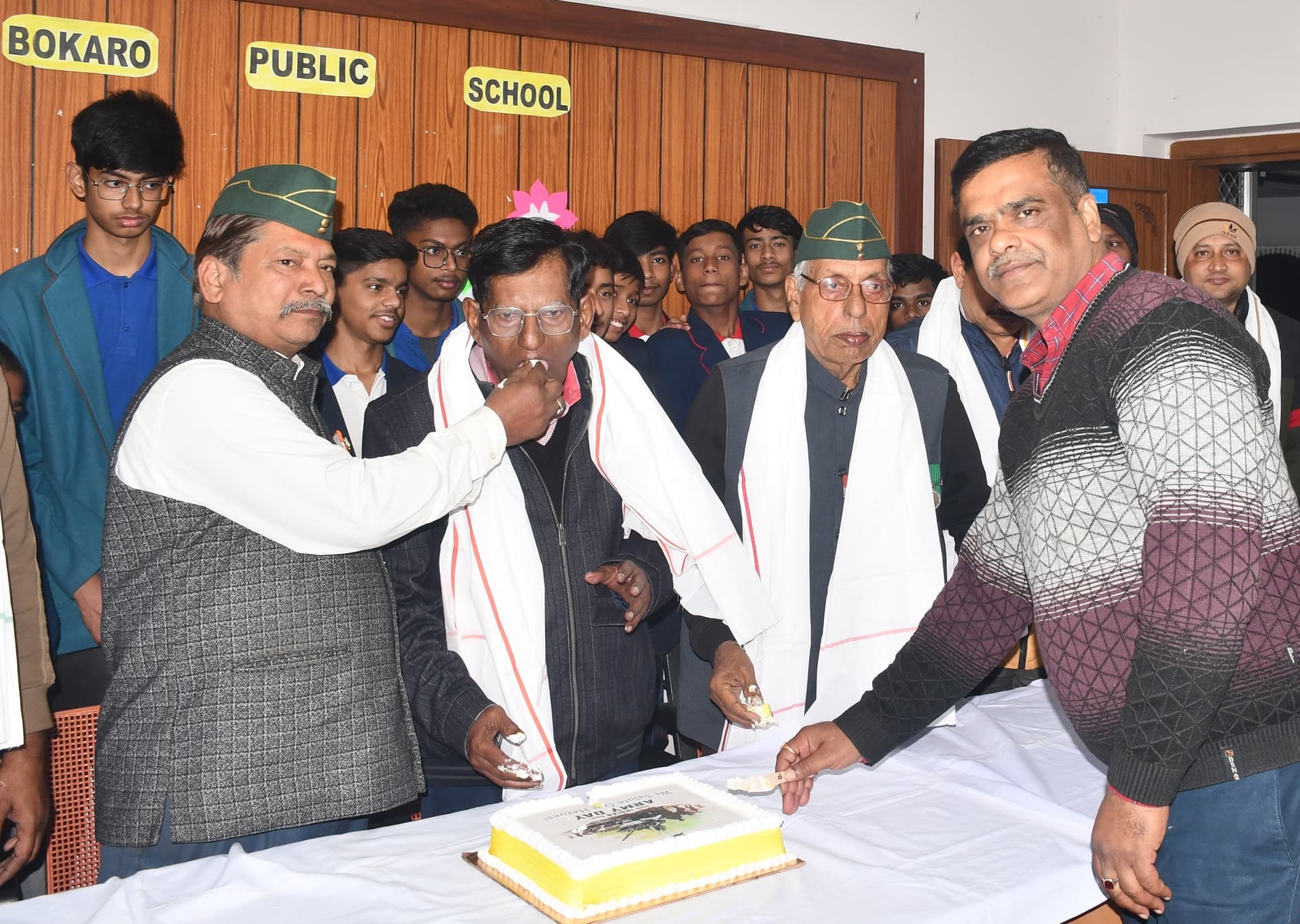 Bokaro News : वीर सैनिकों की बहादुरी, त्याग व बलिदान को सलाम करने का दिन है सेना दिवस