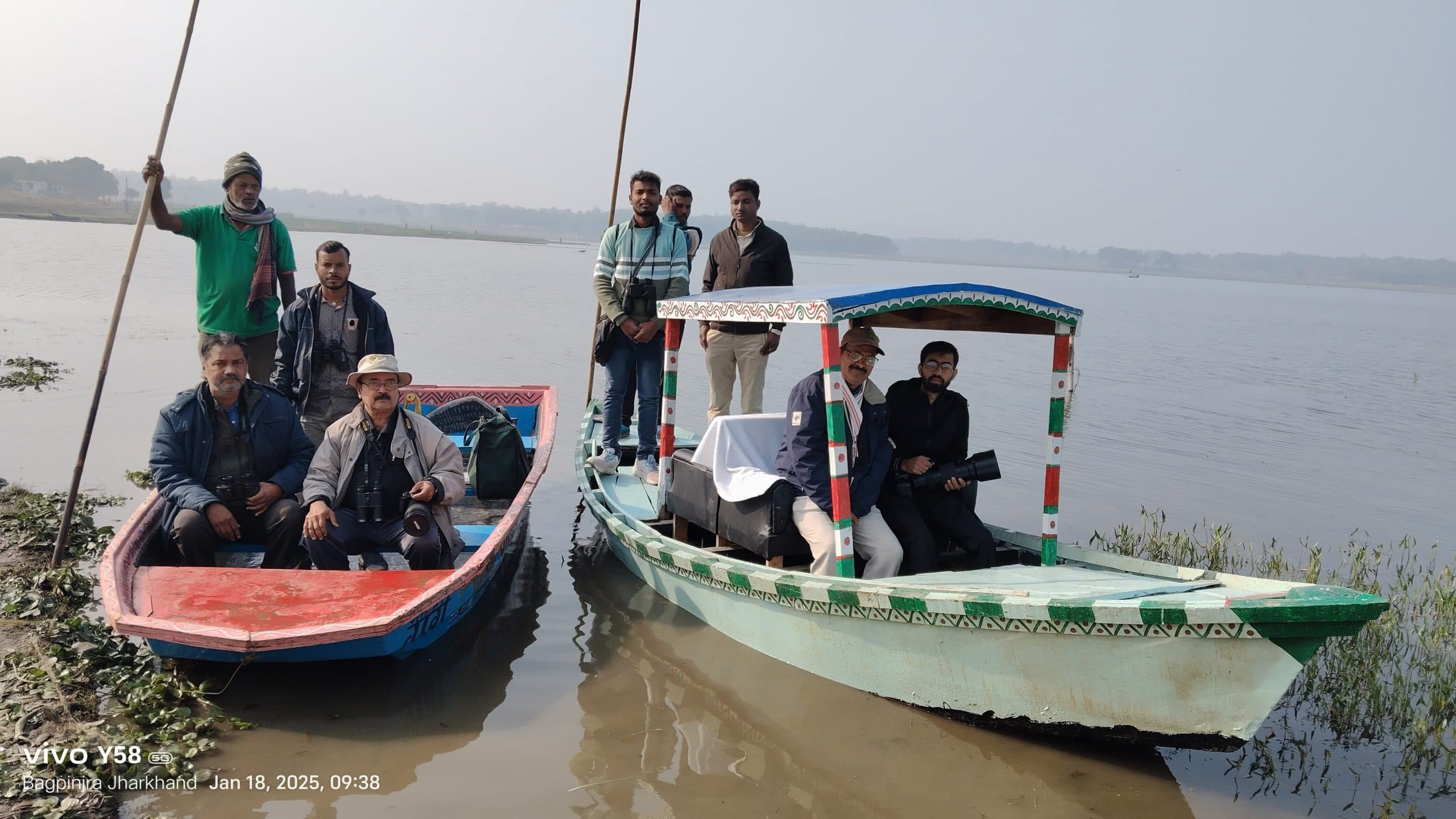 25 हजार से अधिक प्रवासी पक्षी पहुंचे उधवा झील आश्रयणी