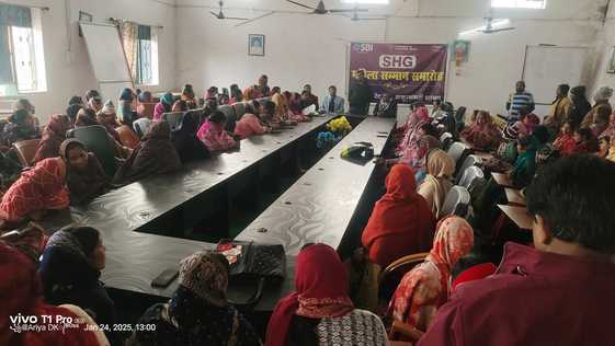 स्वरोजगार के अवसर बढ़ने से आत्मनिर्भर बनती हैं महिलाएं