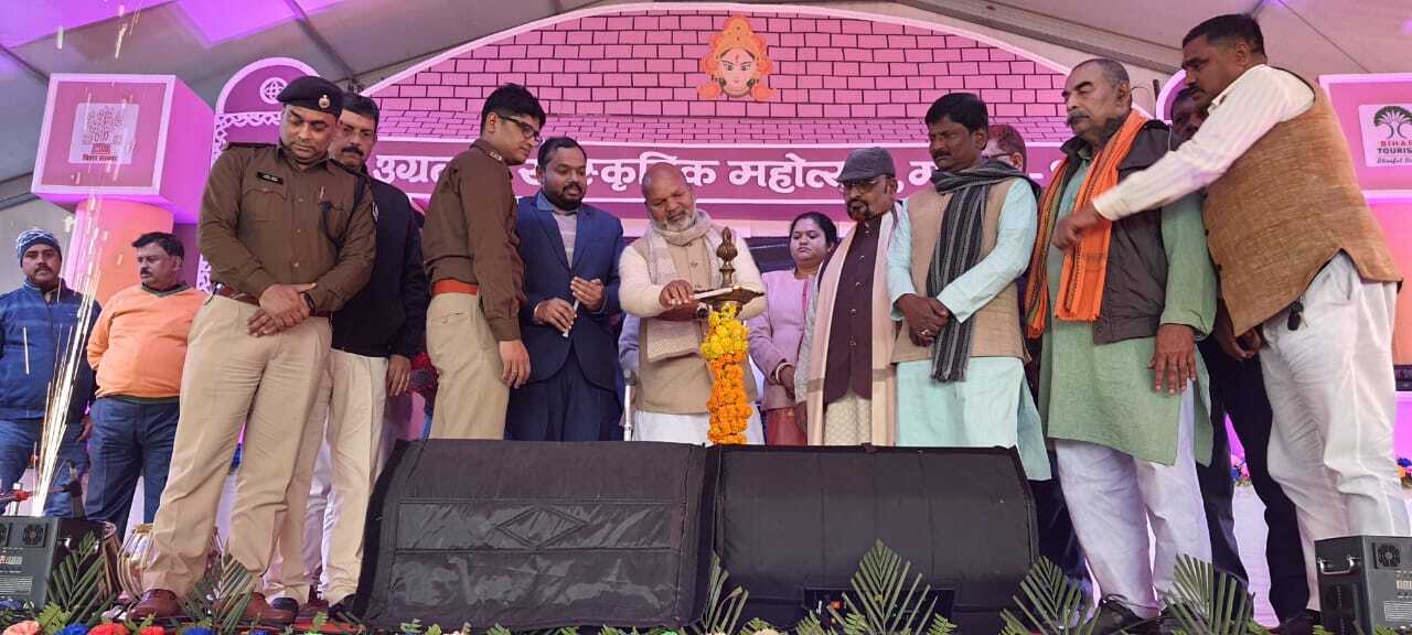 उग्रतारा स्थान का पर्यटन क्षेत्र के रूप में होगा विकास – मंत्री