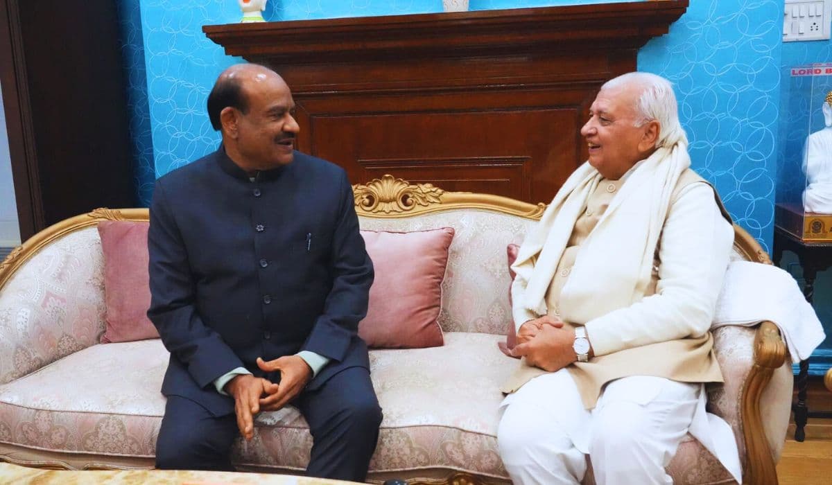 पटना पहुंचे लोकसभा स्पीकर ओम बिरला, राजभवन में राज्यपाल से की मुलाकात