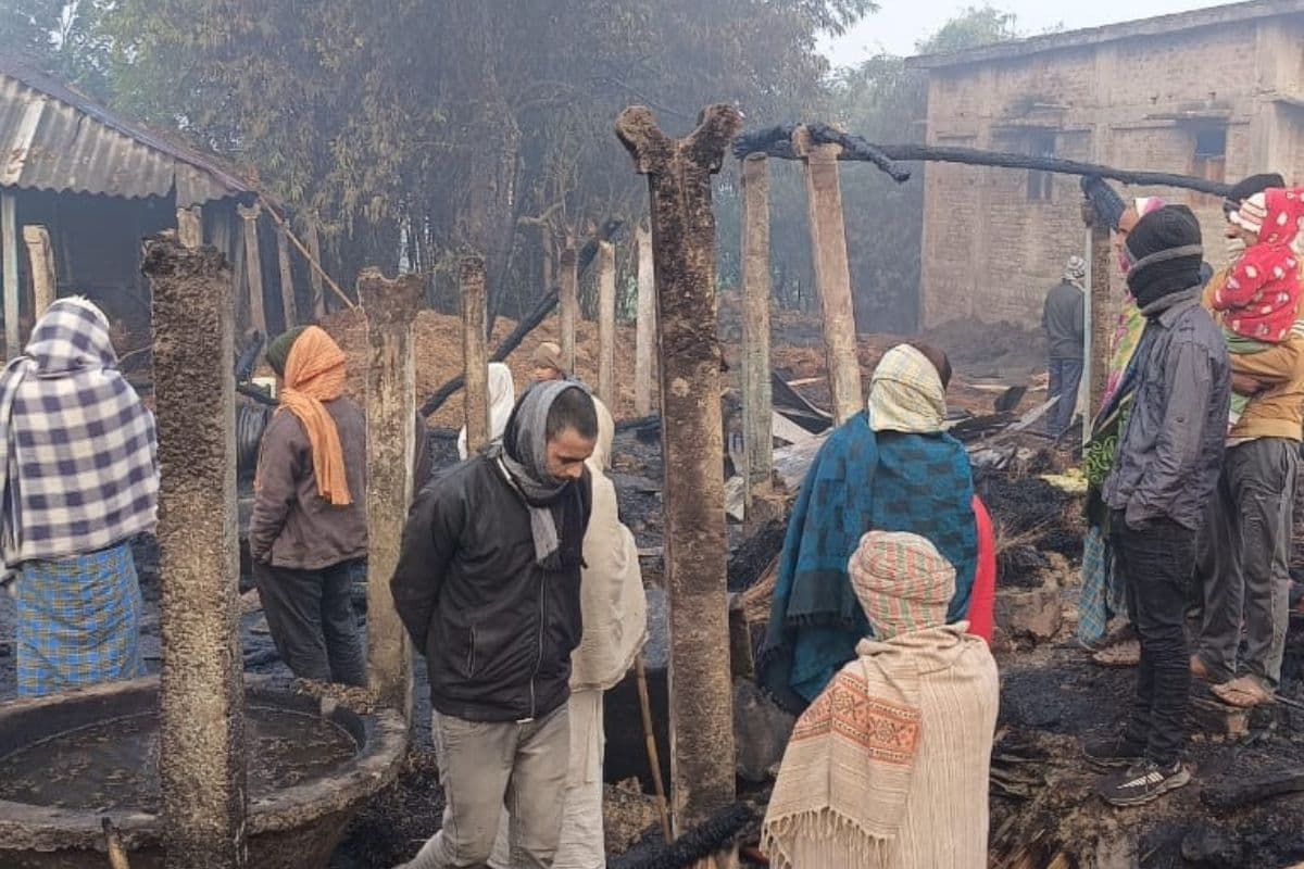 Bihar News: सुपौल और बांका में आग लगने से भारी नुकसान, 8 लाख रुपये कैश जले, एक युवक झुलसा