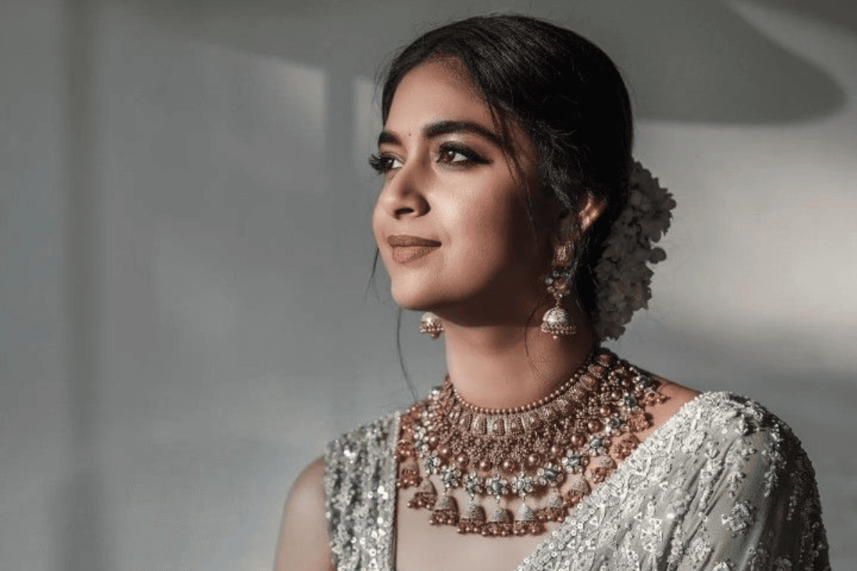7 Latest Bun Hairstyle for Saree Look: 7 लेटेस्ट बन हेयरस्टाइल जो आपके साड़ी लुक को देंगे परफेक्ट टच