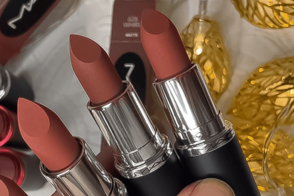 3 Trending Lipstick Shades: अब रेड और पिंक नहीं! ये 3 शेड्स बने हर लड़की की पहली पसंद…जानें क्यों ये ट्रेंड में हैं