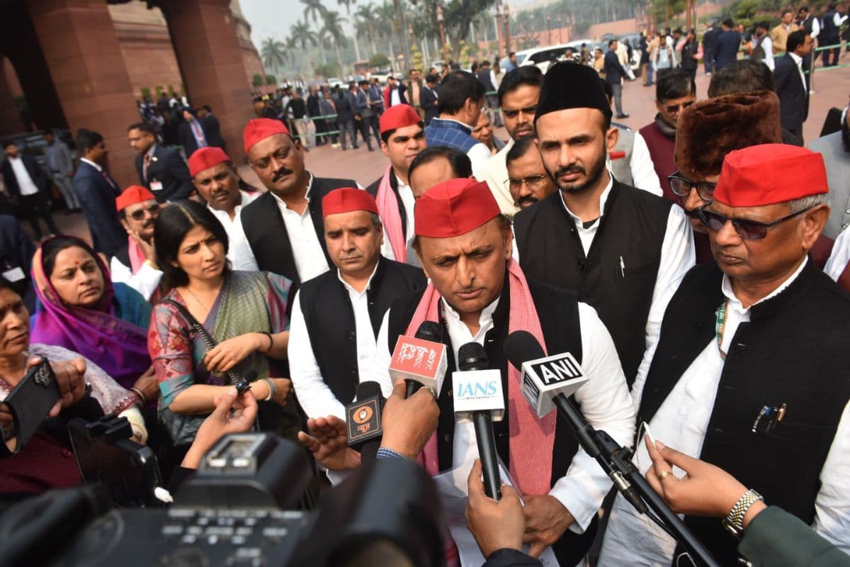 Mahakumbh 2025: 26 फरवरी के बाद भी जारी रहेगा महाकुंभ? अखिलेश यादव ने समय सीमा बढ़ाने की मांग की