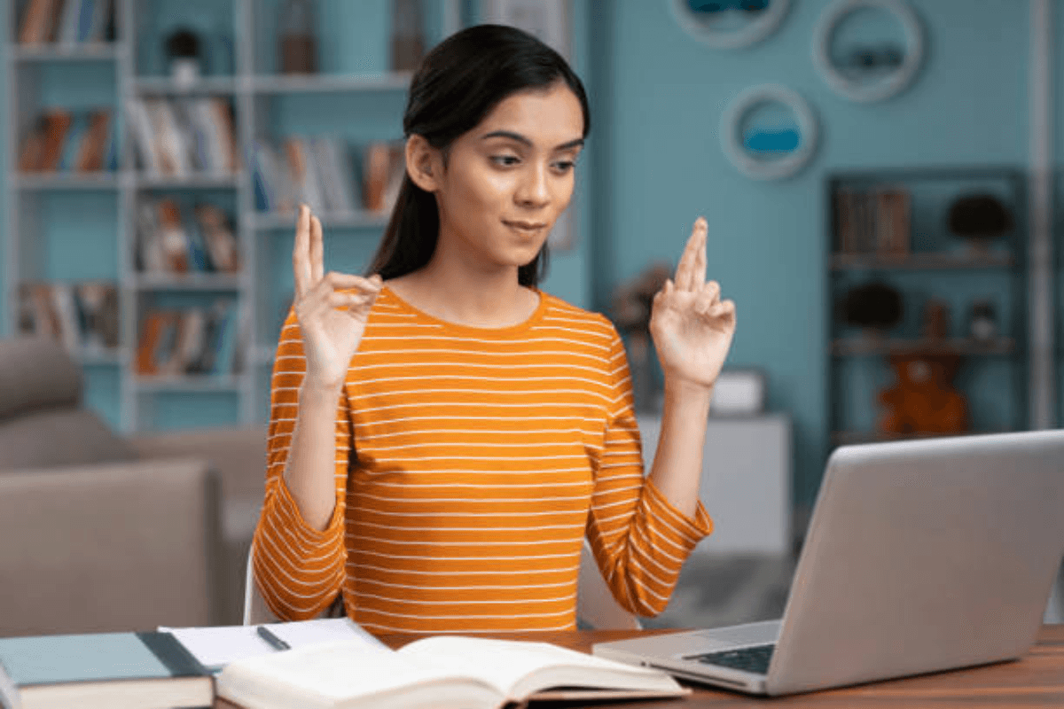 SSC CHSL 2025: 12वीं के बाद सरकारी नौकरी चाहिए? SSC CHSL से क्लर्क, डाटा एंट्री ऑपरेटर की भर्ती