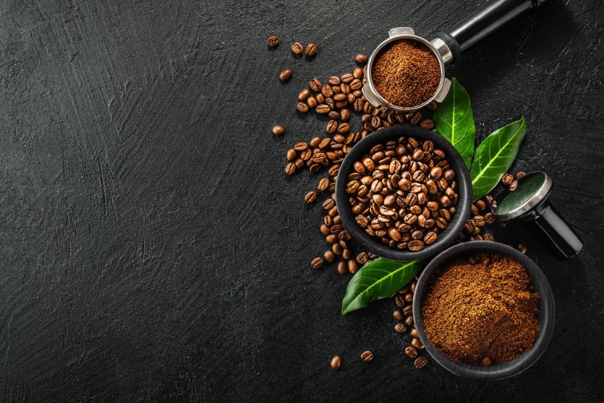 Coffee Benefits: कॉफी पीने वाले लोग भी नहीं जानते होंगे इसके अद्भुत फायदे के बारे में