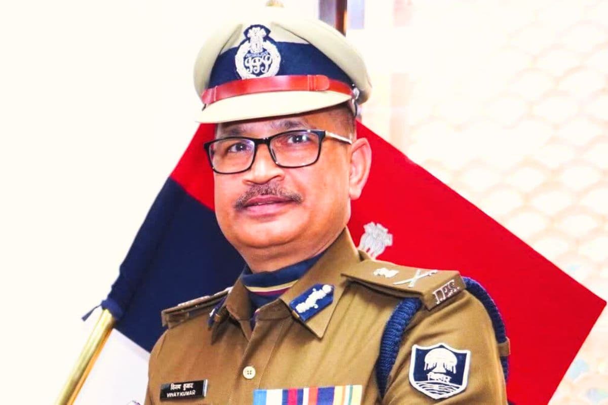 बिहार में गाड़ियों पर पुलिस और प्रेस का नेम प्लेट लगाकर होता है गलत काम, DGP ने दिए जांच के आदेश