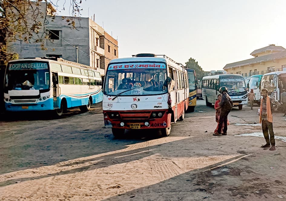 मुख्य बस स्टैंड राजस्व वसूली में अव्वल और सुविधा में देने में है फिसड्डी