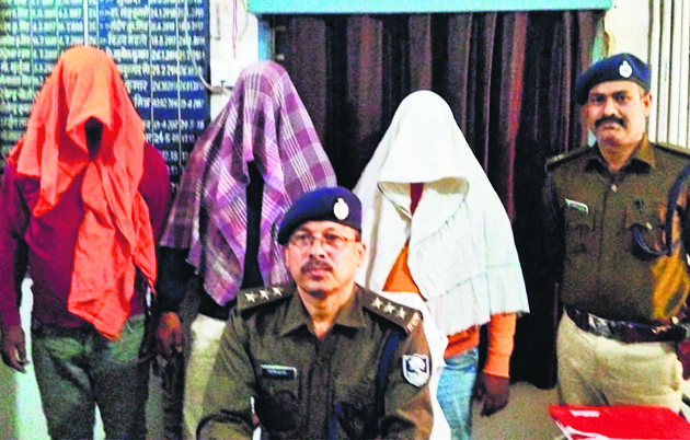 hajipur news. परिवहन विभाग की टीम पर हमला के तीन आरोपित गिरफ्तार