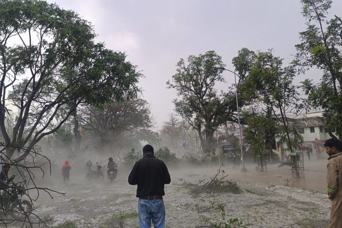झारखंड में कहां हुई सबसे ज्यादा बारिश? एक दिन में 6.8 डिग्री तक गिरा उच्चतम तापमान
