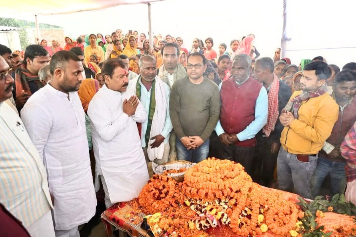 पंचतत्व में विलीन हुए कामेश्वर चौपाल, राम मंदिर निर्माण के लिए रखी थी पहली ईंट
