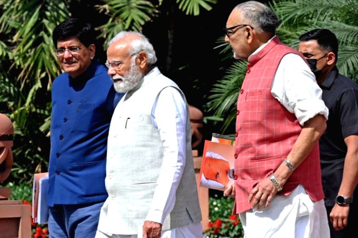 मक्का अनुसंधान केंद्र को कर्नाटक शिफ्ट करने पर बिहार में बवाल, PM मोदी के फैसले को उन्हीं के मंत्री ने दी चुनौती