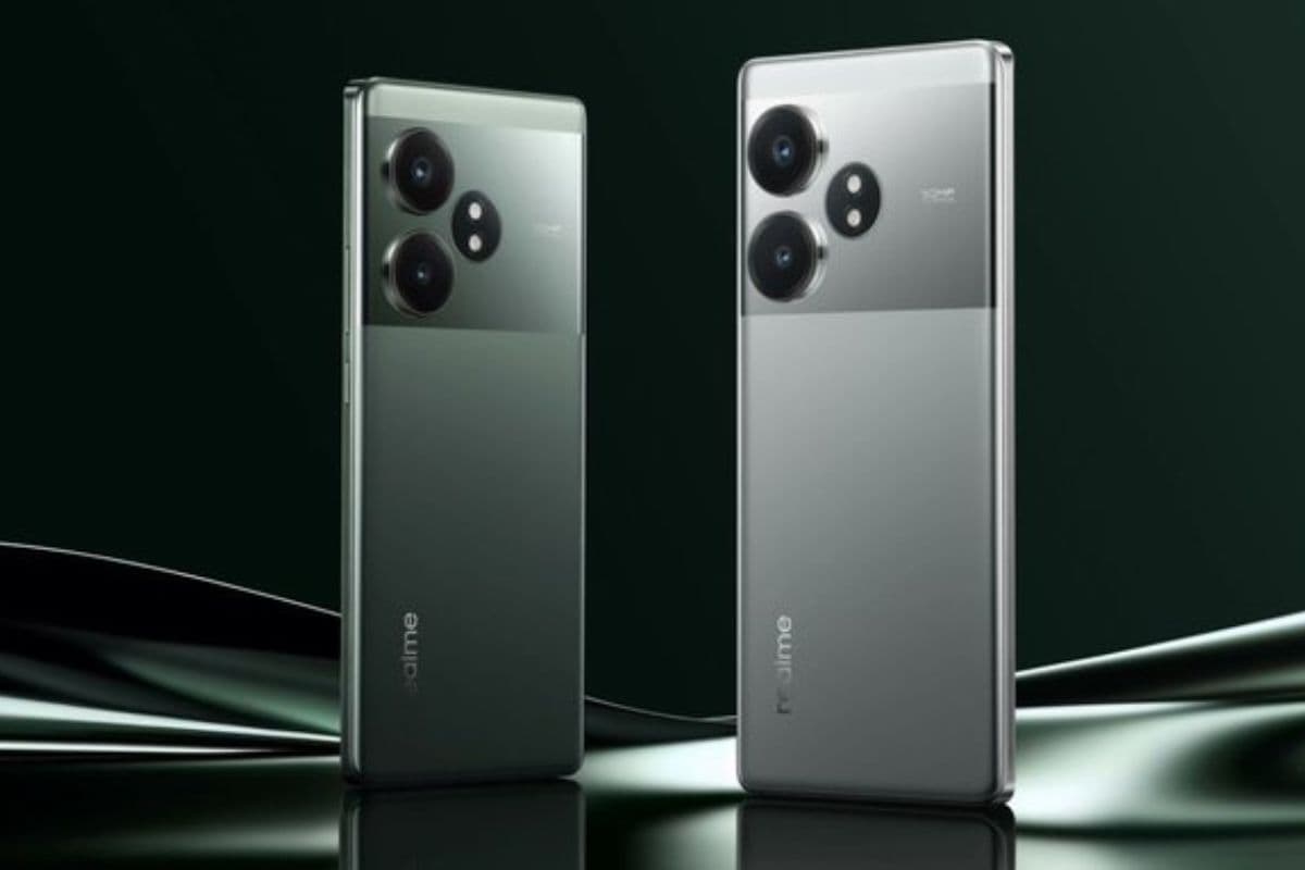 ताश के पत्तों की तरह ढेर हुई Realme GT 6T की कीमत, मात्र इतने रुपये में मिल रहा है घर लाने का मौका