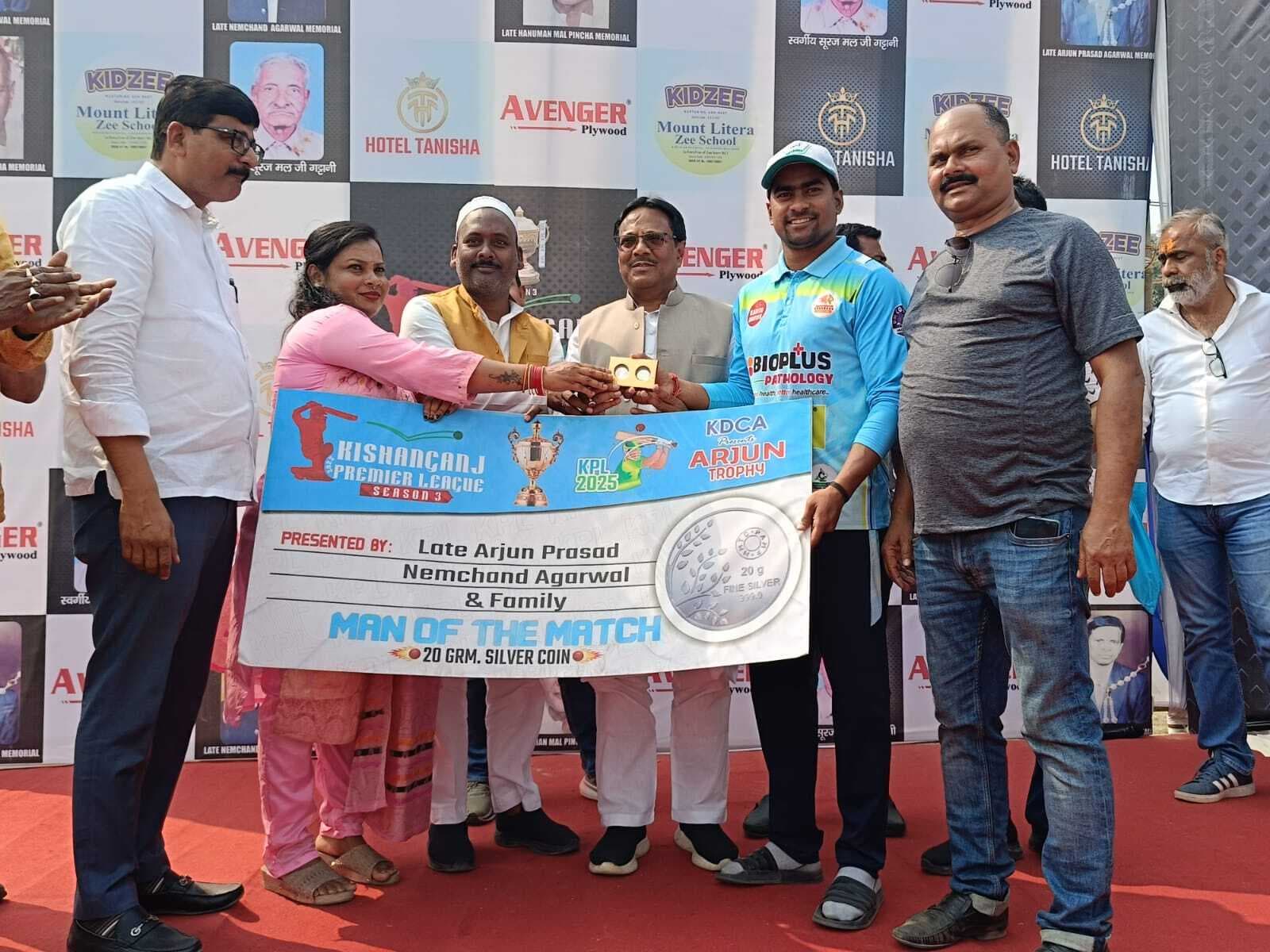 रोमांचक मुकाबले में किशनगंज वारियर्स व भूमिक जीते