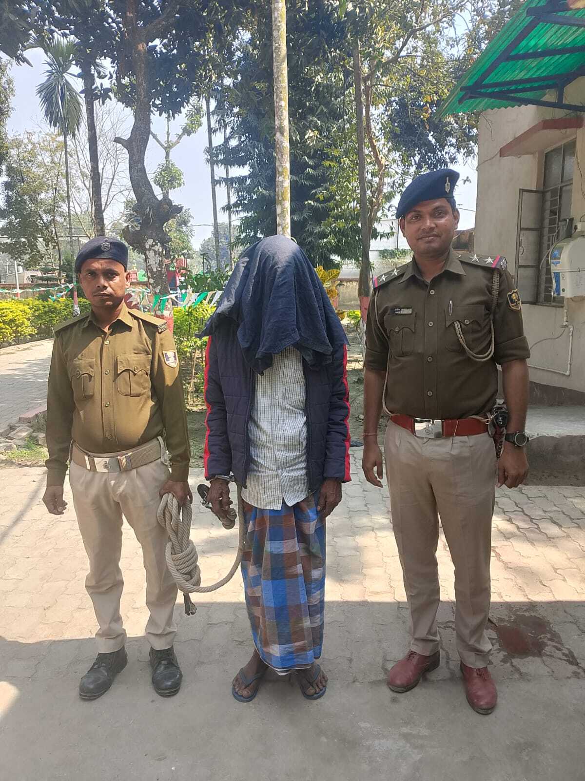 विवाहिता की संदेहास्पद मौत के मामले में पति व अन्य ससुराल वालों के खिलाफ प्राथमिकी दर्ज, एक गिरफ्तार