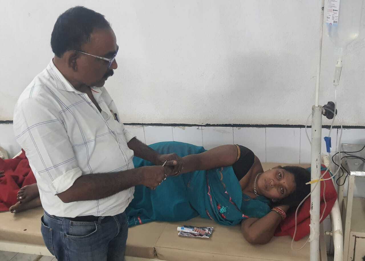 टोटो पलटने से बहन व भाई गंभीर रूप से घायल