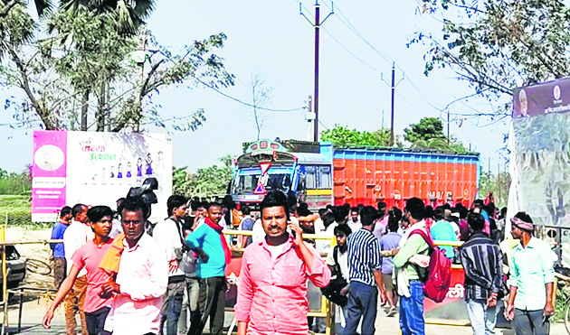 Hajipur News : दो युवकों को धक्का मारकर भाग रहे ट्रक ने दो और लोगों की ली जान