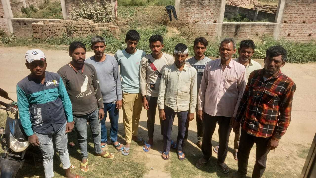 निर्माणाधीन ईंट भट्ठे में मजदूरों से मारपीट