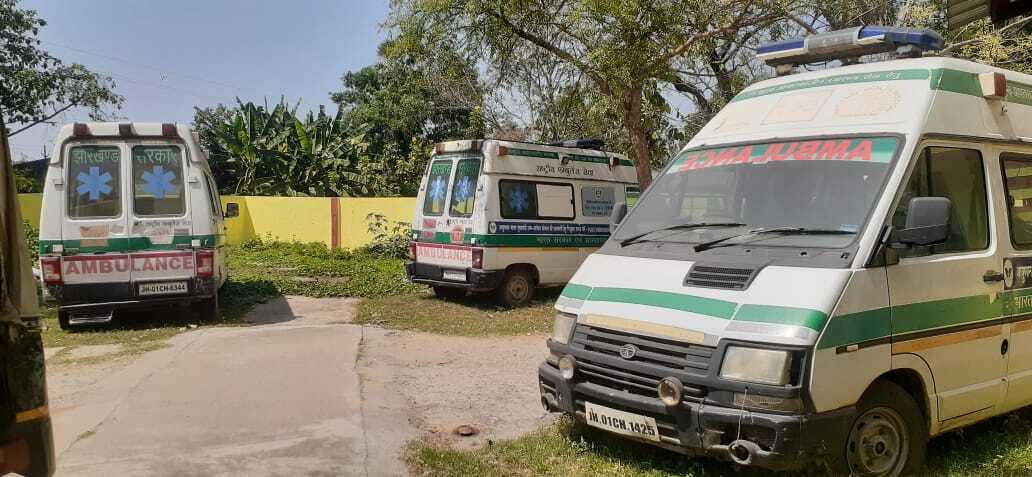 East Singhbhum News : घाटशिला अनुमंडल में 108 एंबुलेंस सेवा बीमार, 15 में से 10 ब्रेकडाउन, भगवान भरोसे मरीज