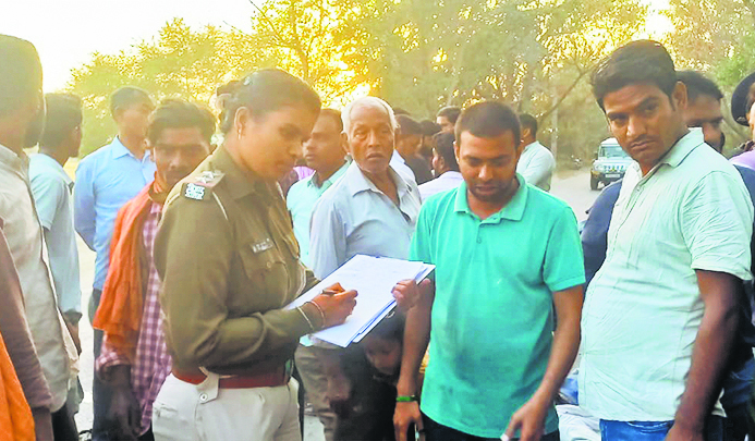 Saran News : बाइकों की टक्कर में दो युवकों की मौत, दो गंभीर