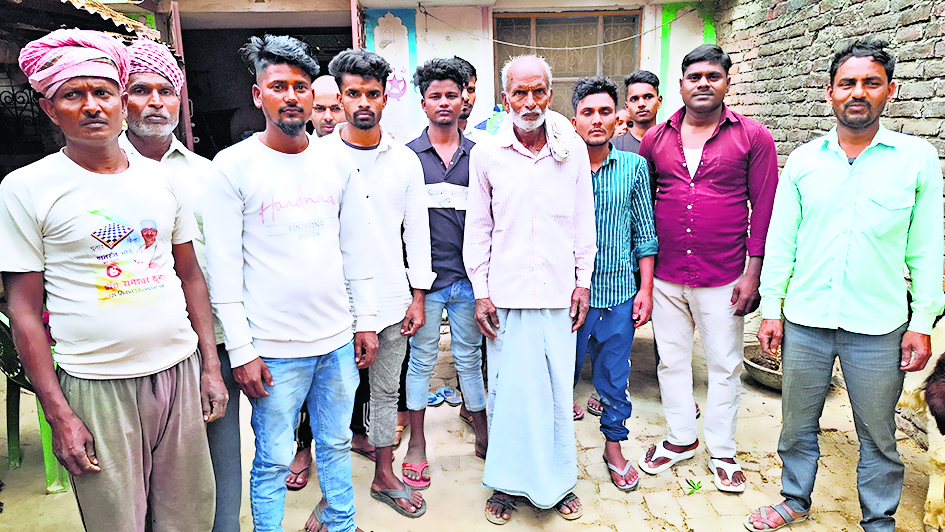 Siwan News : सड़क हादसे में घायल किशोरी की इलाज के दौरान मौत, मातम