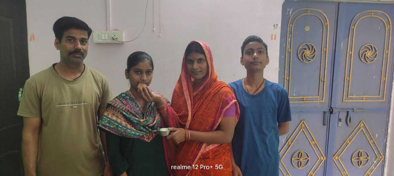 वेल्डिंग मिस्त्री की बेटी ने इंटर परीक्षा में हासिल किया जिले में दूसरा स्थान