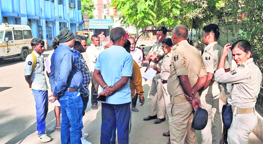Chhapra News : दहियांवा डीह मुहल्ले में विवाहिता की संदिग्ध स्थिति में मौत