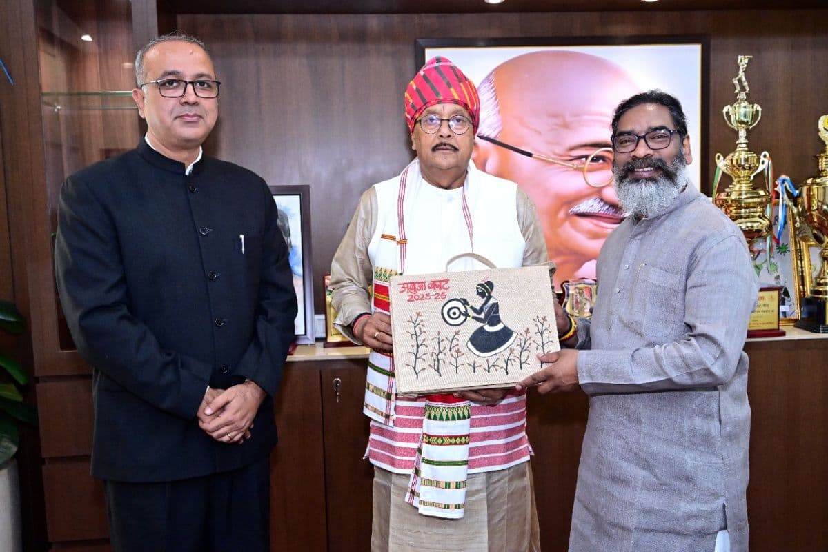 हेमंत सोरेन सरकार का आधी आबादी को बड़ा तोहफा, महिलाओं के लिए खोला खजाना, मंईयां योजना के लिए 13 हजार करोड़