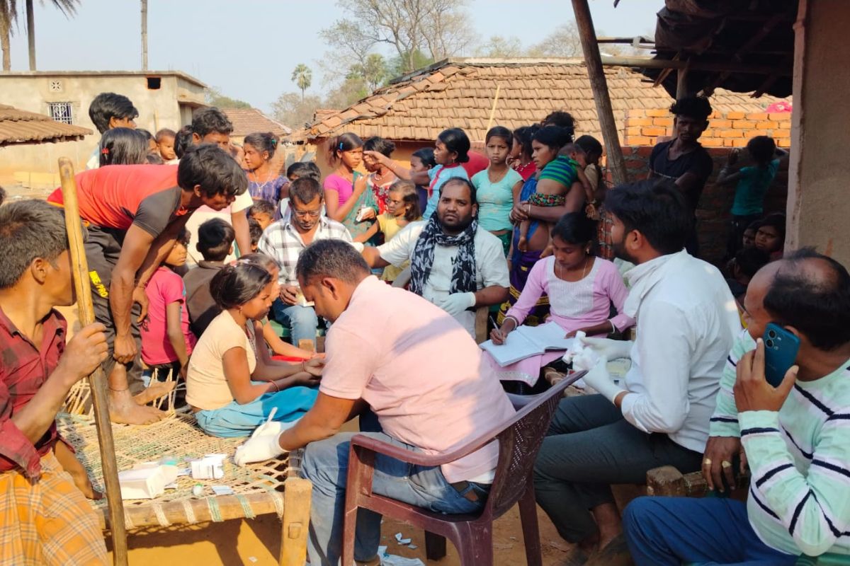 Jharkhand News: 10 दिनों में 5 बच्चों को निगल गयी रहस्यमयी बीमारी, आदिम जनजाति समुदाय में दहशत