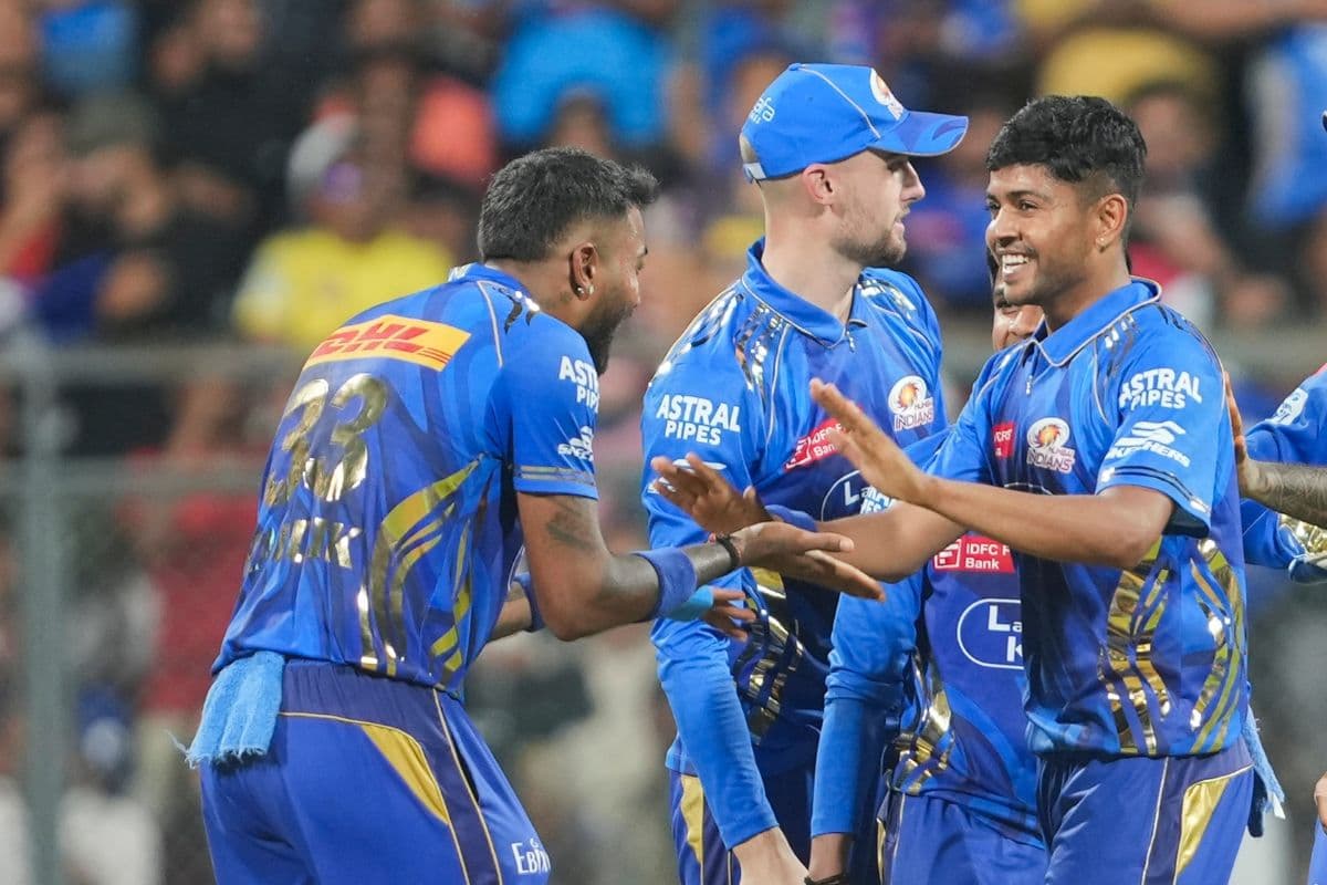 IPL डेब्यू मैच में ही अश्विनी कुमार का कहर, शोएब अख्तर के इस रिकॉर्ड की बराबरी कर मचाया तहलका