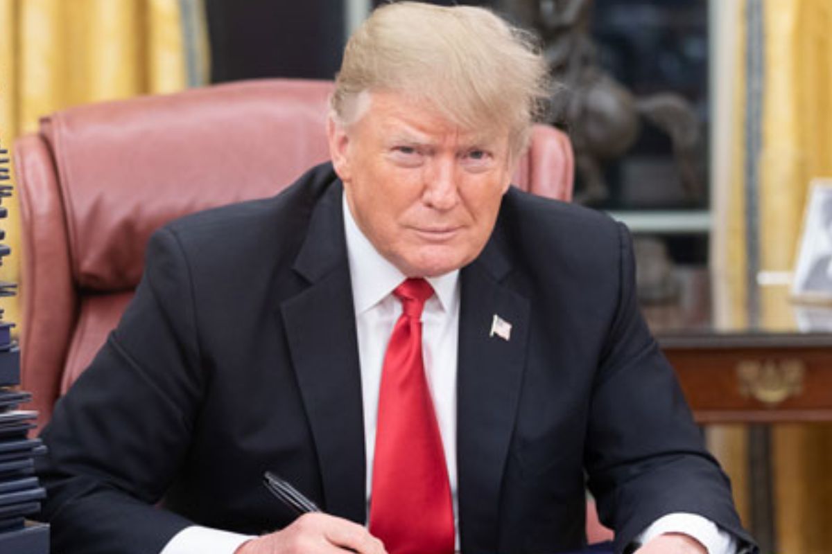 Donald Trump Education: अमेरिकी राष्ट्रपति डोनाल्ड ट्रंप कितने पढ़े-लिखे हैं? ऐसा है ‘व्हाइट हाउस’ तक का सफर
