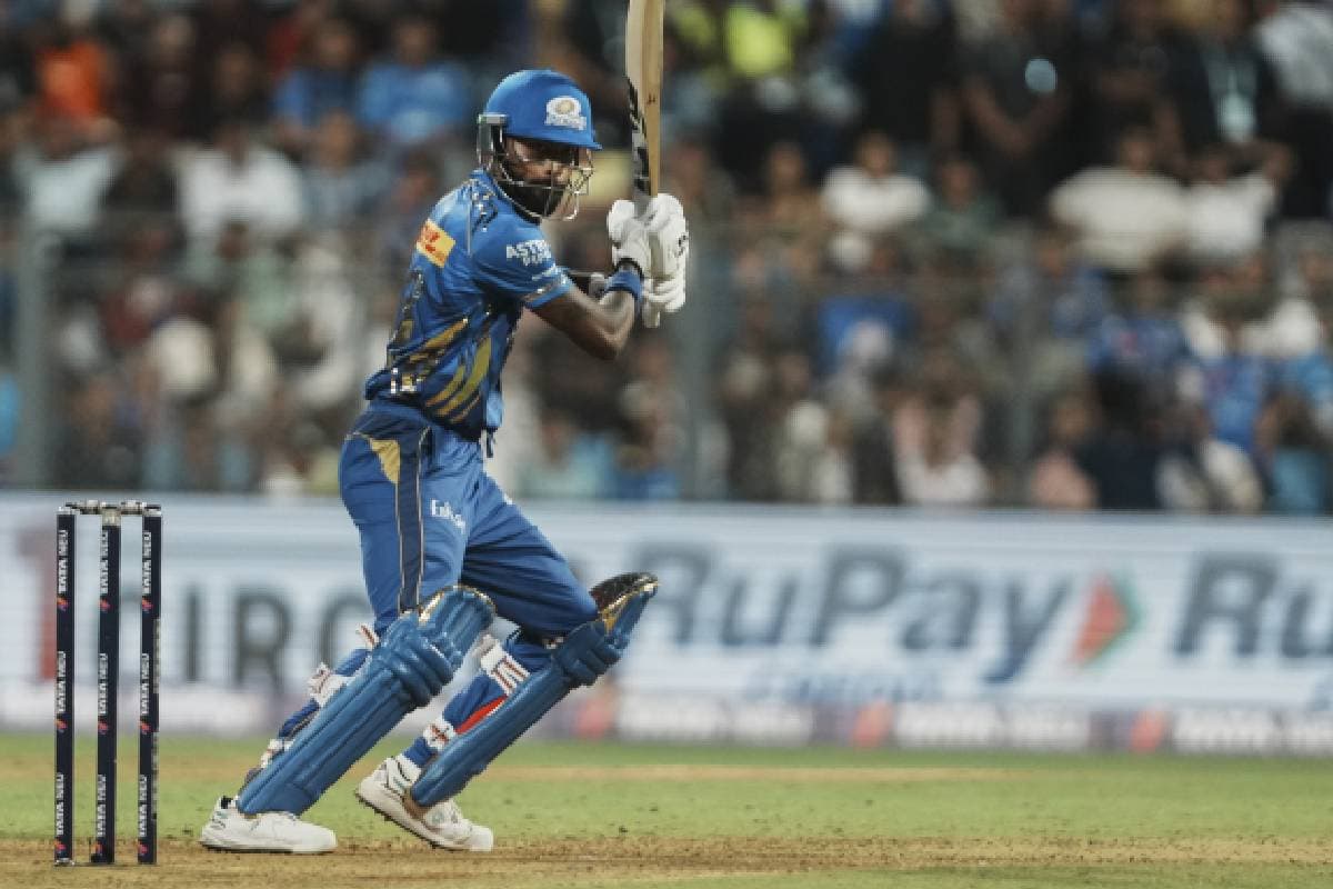 सनराइजर्स पर भारी पड़ी मुंबई इंडियंस, अपने होम ग्राउंड पर 4 विकेट से हराया