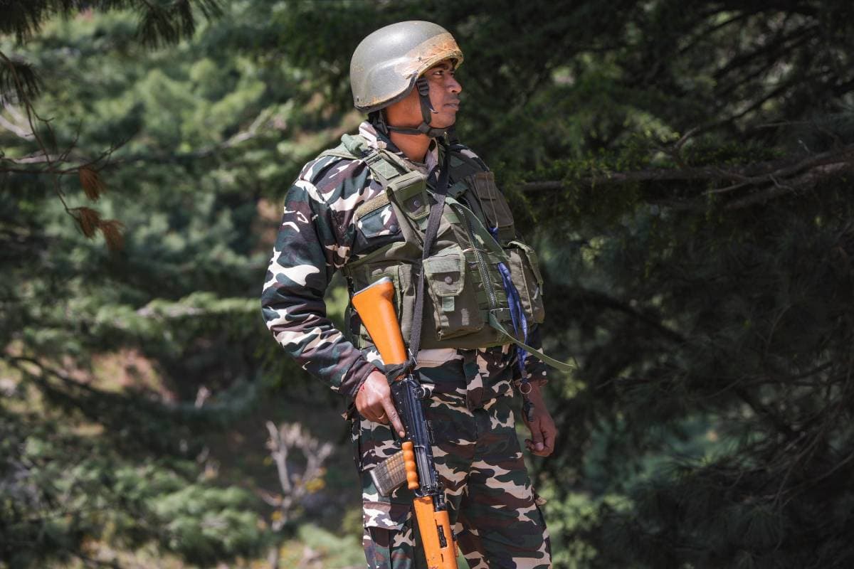 LOC Tension : पाकिस्तानी सैनिकों ने की फायरिंग, भारतीय जवानों ने दिया करारा जवाब