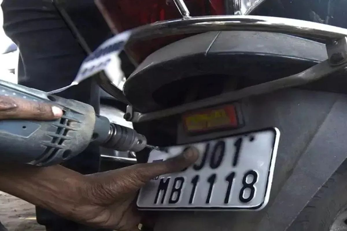 Bihar: बिना नंबर गाड़ी देने वाले एजेंसी पर लगेगा टैक्स का 15 गुणा जुर्माना, नया नियम लागू