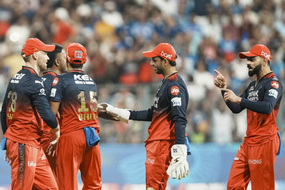 RCB ने 10 साल बाद वानखेड़े में दर्ज की जीत, मुंबई इंडियंस की चौथी हार