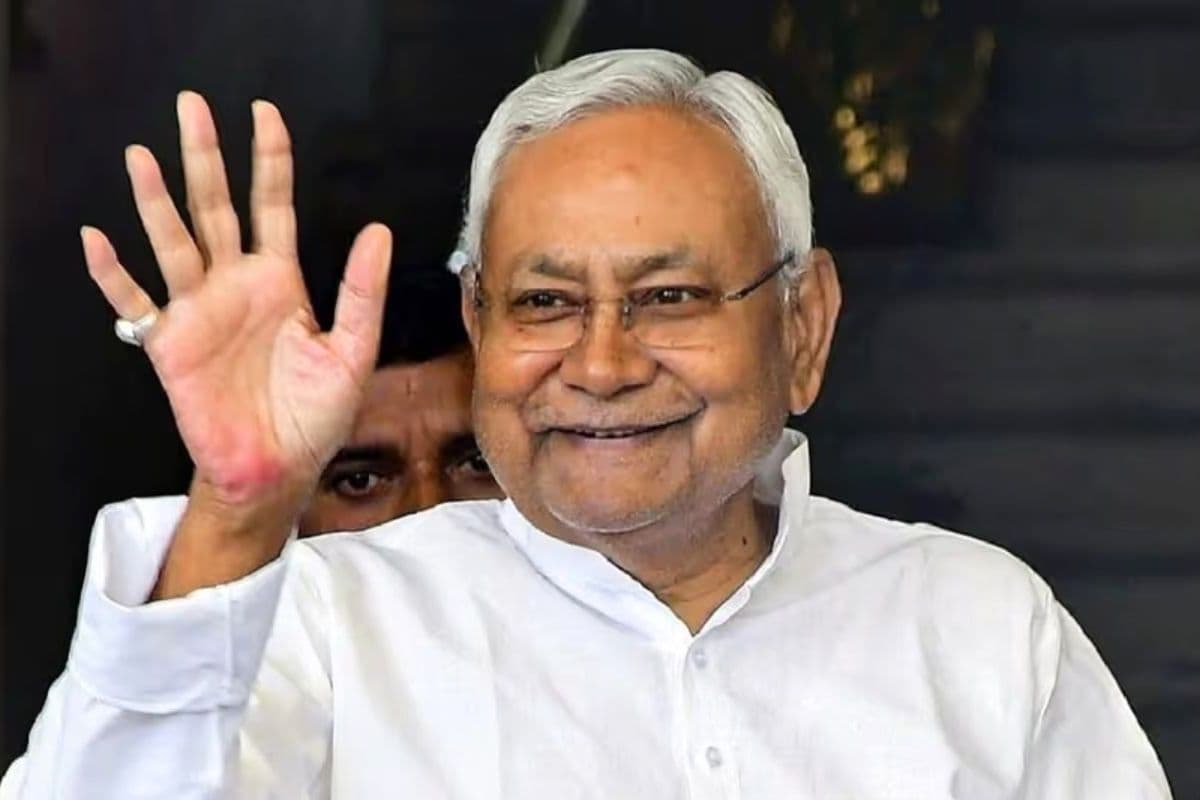Cabinet Meeting: नीतीश कैबिनेट ने 3 रिटायर्ड अधिकारियों का कार्यकाल बढ़ाया, विभागों की जरूरत को देखते हुए फैसला