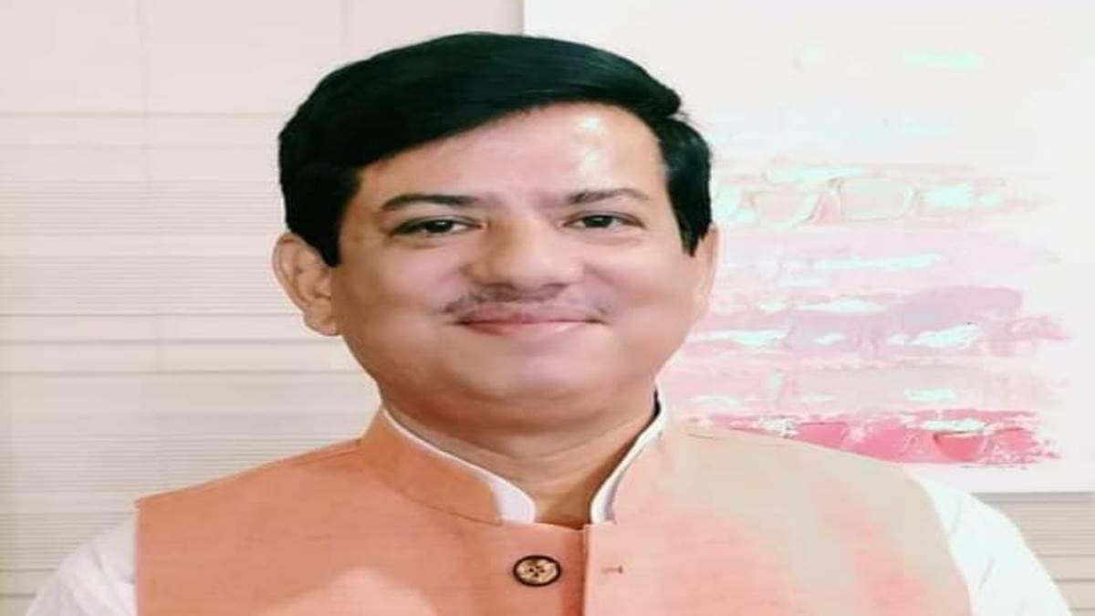मेदांता में इलाज गरीबों का हक : एमएलसी