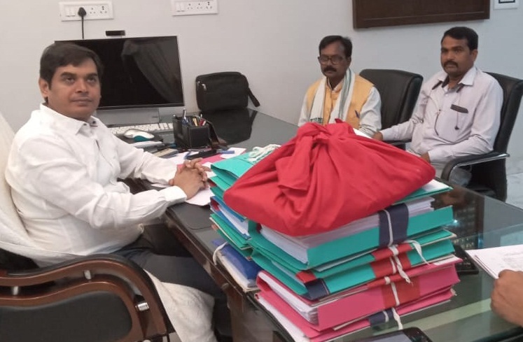 Bokaro News : वनों में अगलगी की सूचना विभाग को जरूर दें : डीएफओ