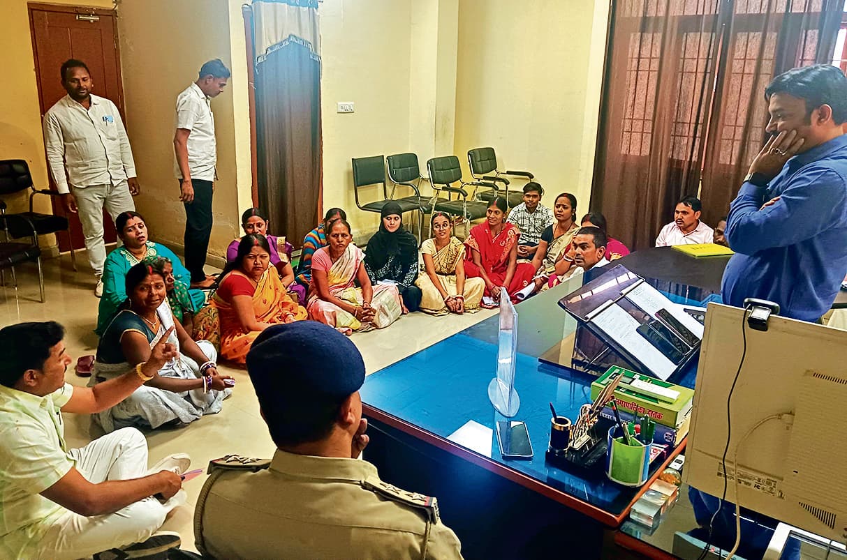 नगर की विशेष बैठक का 19 वार्ड पार्षदों ने किया विरोध