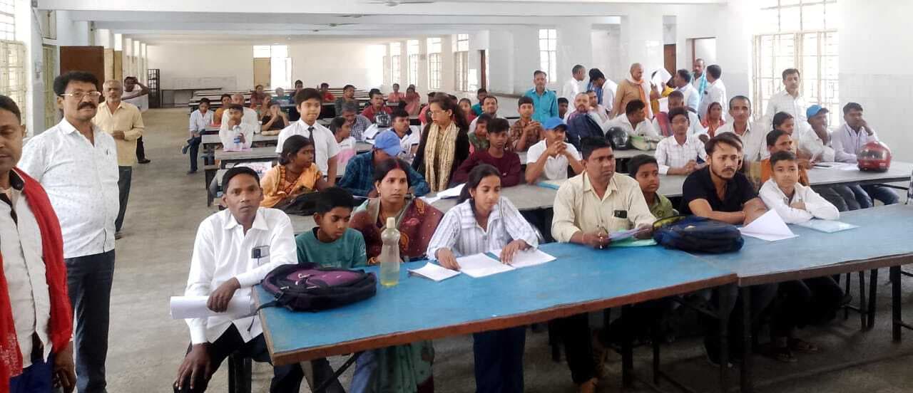 जेएनवी में शिक्षा के साथ विद्यार्थियों के सर्वांगीण विकास पर जोर