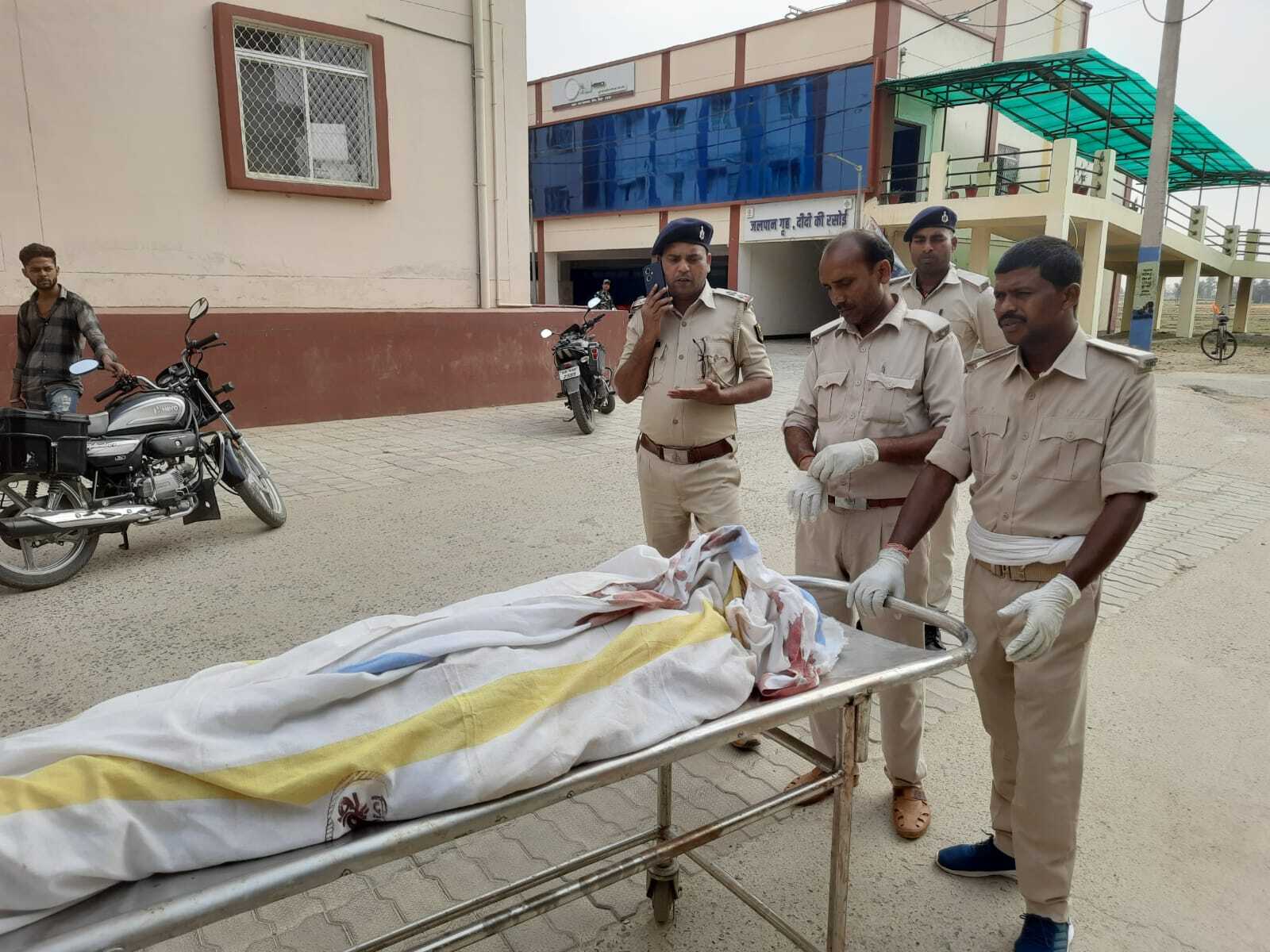 कड़ी सुरक्षा के बीच नक्सली रमेश के शव का हुआ पोस्टमार्टम