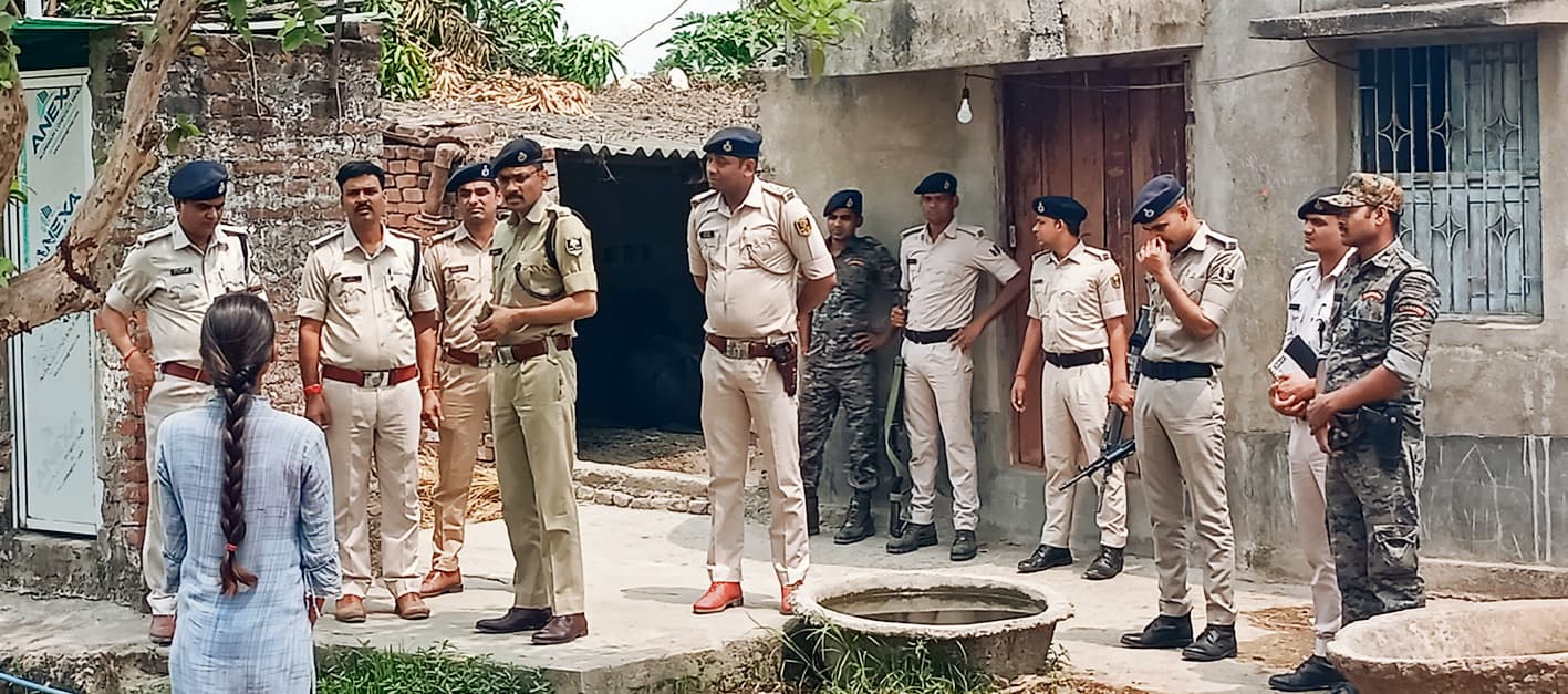 भूमि विवाद में गोलीबारी, एक की मौत, तीन जख्मी