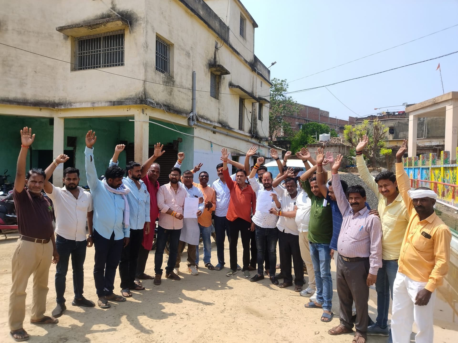 नगर क्षेत्र में बड़े वाहनों के प्रवेश पर रोक लगाने की गुहार