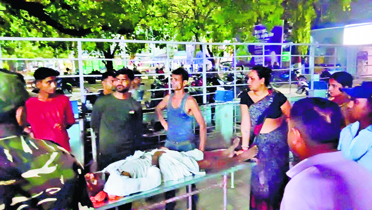 Gopalganj News : चनावे में एनएच पर वृद्ध की बाइक की ठोकर से गयी जान