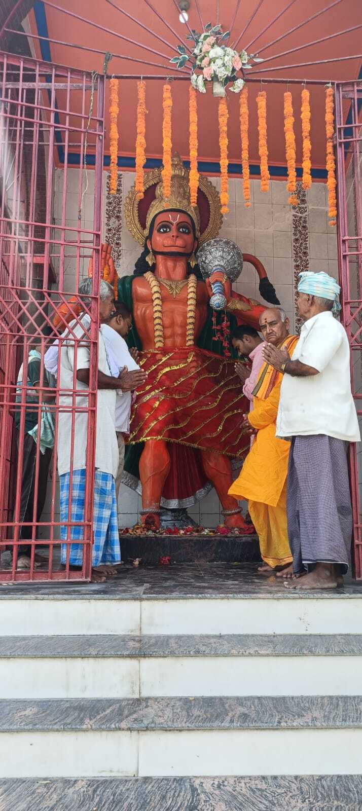 राधे कृष्ण मंदिर में धूमधाम से मनायी गयी हनुमान जयंती